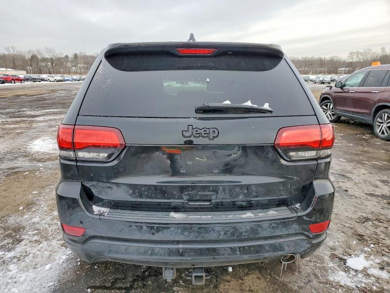 Photo 6 from auction – 2017 JEEP GRAND CHER with VIN 1C4RJFAG2HC734104