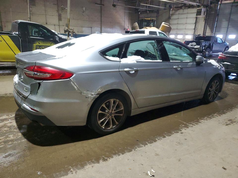 Photo 3 from auction – 2020 FORD FUSION SE with VIN 3FA6P0HD3LR150451
