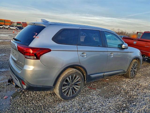 Photo 3 from auction – 2019 MITSUBISHI OUTLANDER with VIN JA4AZ3A31KZ020271