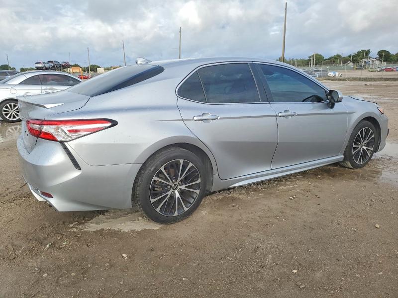Photo 3 from auction – 2020 TOYOTA CAMRY SE with VIN 4T1G11AK2LU502017