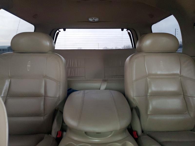 Photo 10 from auction – 2001 LINCOLN NAVIGATOR with VIN 5LMEU27R01LJ09013