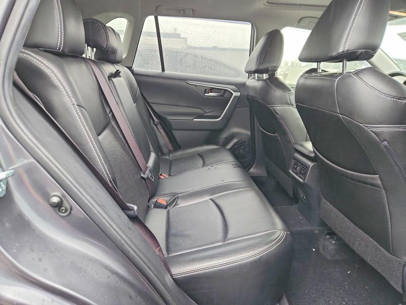 Photo 10 from auction – 2019 TOYOTA RAV4 with VIN JTMW1RFVXKD511290