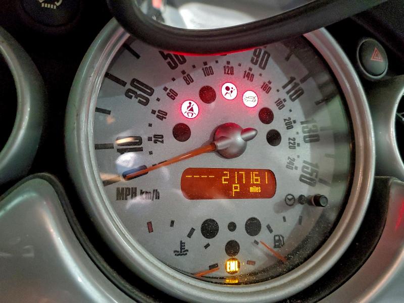 Photo 9 from auction – 2006 MINI COOPER with VIN WMWRC33546TK17353
