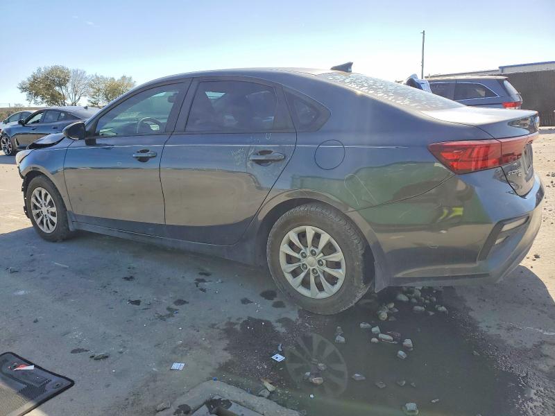 Photo 2 from auction – 2019 KIA FORTE with VIN 3KPF24AD0KE077197