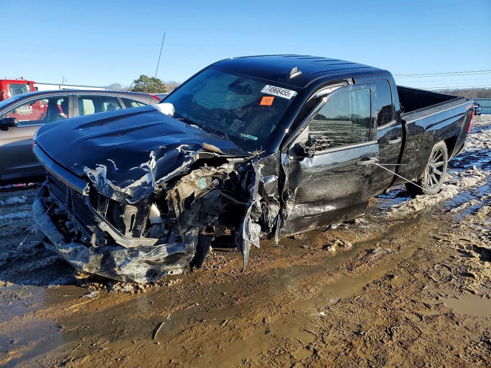 CHEVROLET SILVERADO 2018 with VIN 1GCVKPEC9JZ244139 - Photo from auction