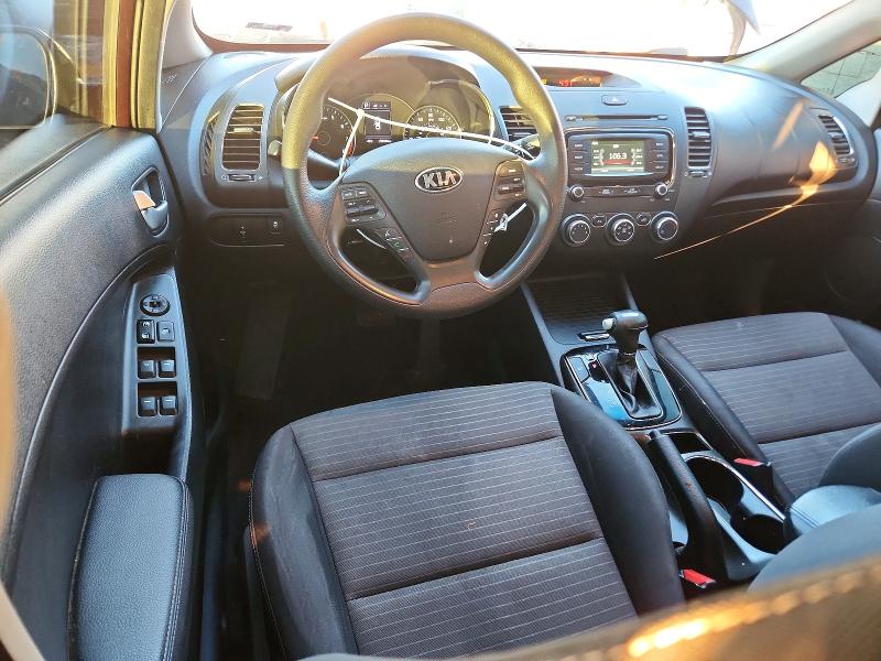 Photo 8 from auction – 2017 KIA FORTE LX with VIN 3KPFL4A78HE060468