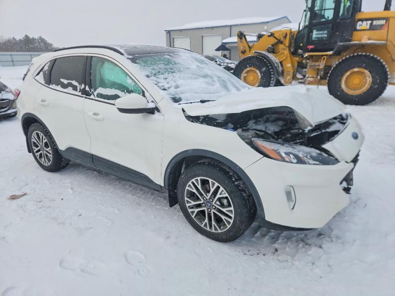 Photo 4 from auction – 2021 FORD ESCAPE with VIN 1FMCU9H66MUA25235
