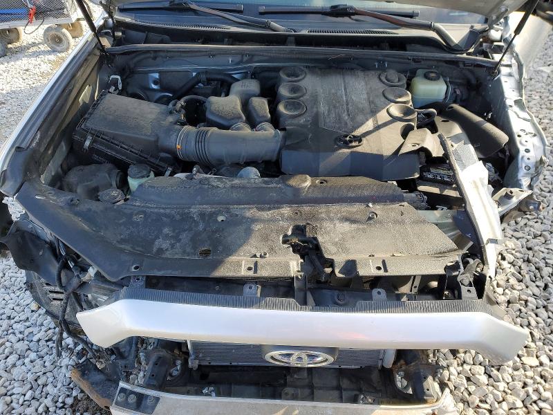 Photo 12 from auction – 2019 TOYOTA 4RUNNER SR with VIN JTEBU5JR1K5717774