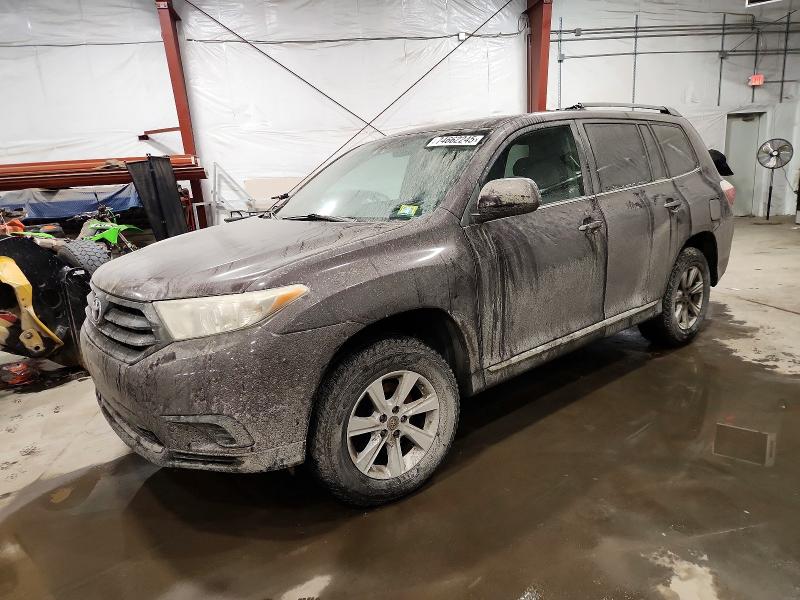 TOYOTA HIGHLANDER 2013 z numerem VIN 5TDBK3EH1DS203078 - Zdjęcie z aukcji