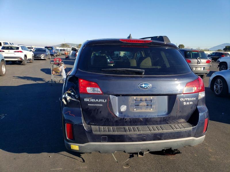 Photo 6 from auction – 2014 SUBARU OUTBACK 3. with VIN 4S4BRDLC0E2248140