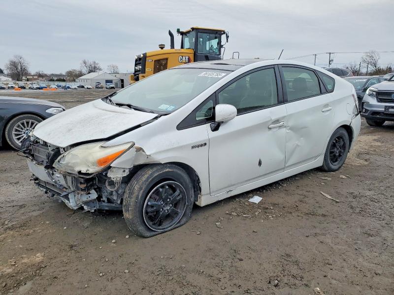 TOYOTA PRIUS 2014 with VIN JTDKN3DU4E1742038 - Photo from auction