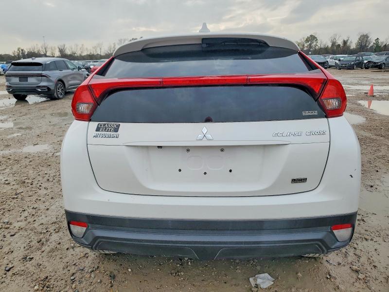 Photo 6 from auction – 2018 MITSUBISHI ECLIPSE CR with VIN JA4AT4AA8JZ069195