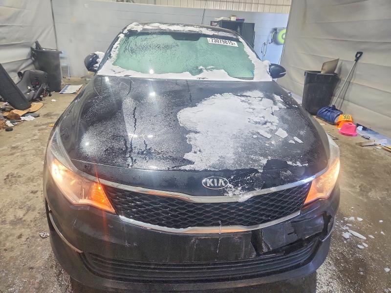 Photo 5 from auction – 2017 KIA OPTIMA LX with VIN 5XXGT4L36HG167279