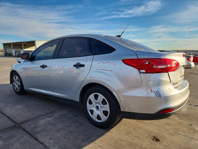 Photo 2 from auction – 2015 FORD FOCUS S with VIN 1FADP3E27FL305842