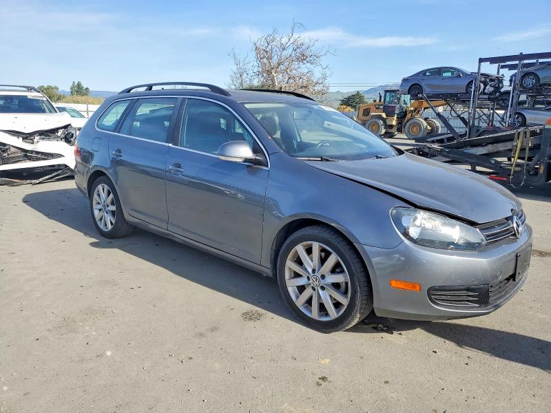 Photo 4 from auction – 2014 VOLKSWAGEN JETTA with VIN 3VWPL7AJ9EM627755