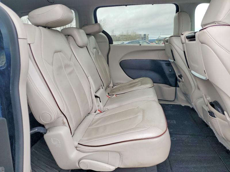 Photo 11 from auction – 2018 CHRYSLER PACIFICA L with VIN 2C4RC1GGXJR158893