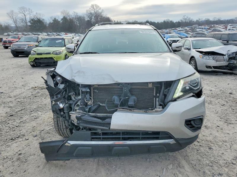 Photo 5 from auction – 2017 NISSAN PATHFINDER with VIN 5N1DR2MNXHC687941