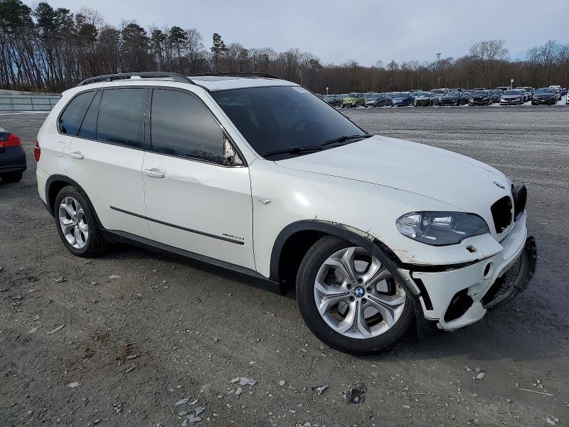 Photo 4 from auction – 2013 BMW X5 XDRIVE3 with VIN 5UXZW0C55D0B91791