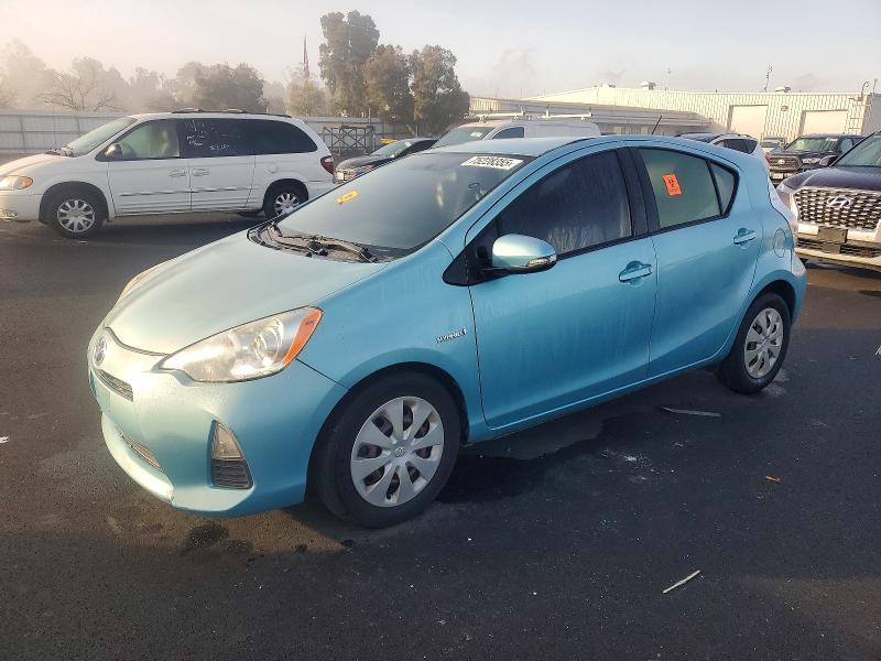Photo 1 from auction – 2012 TOYOTA PRIUS C with VIN JTDKDTB33C1028380