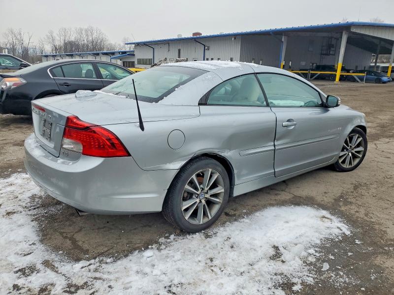 Photo 3 from auction – 2013 VOLVO C70 T5 with VIN YV1672MC5DJ141405