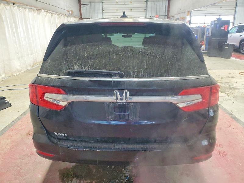Photo 6 from auction – 2018 HONDA ODYSSEY with VIN 5FNRL6H73JB073627