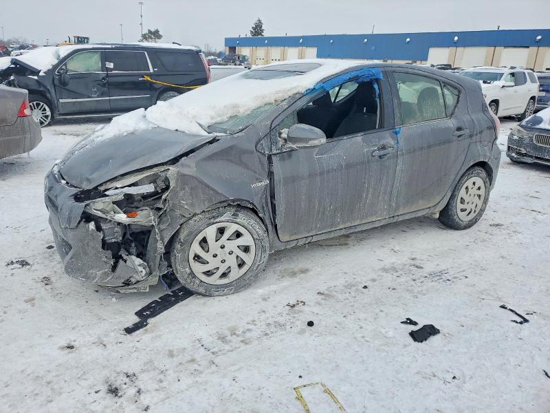 TOYOTA PRIUS C 2016 with VIN JTDKDTB36G1133162 - Photo from auction