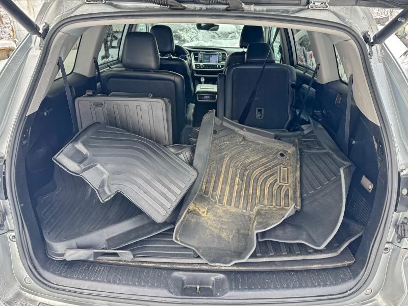 Photo 11 from auction – 2019 TOYOTA HIGHLANDER with VIN 5TDJZRFHXKS562838