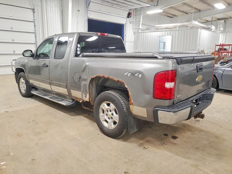 Photo 2 from auction – 2008 CHEVROLET SILVERADO with VIN 1GCEK19068Z208268
