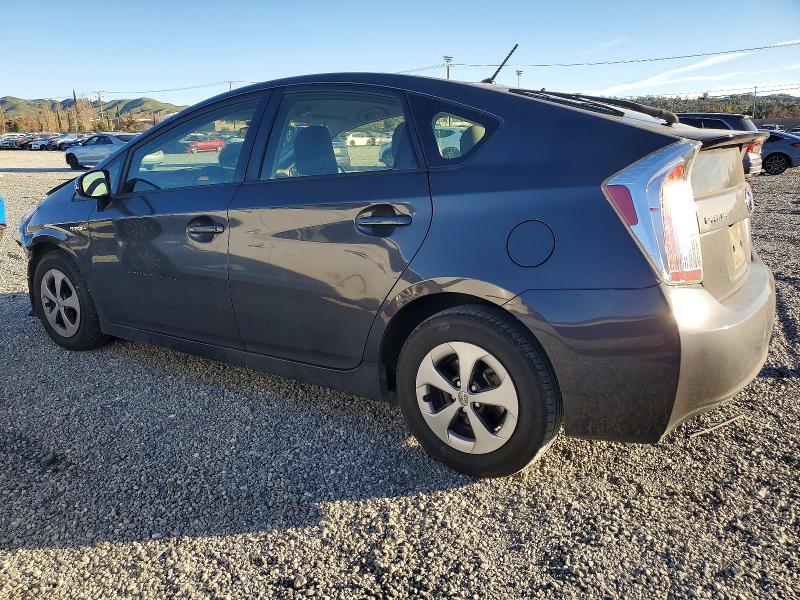 صورة رقم 2 من المزاد - 2015 TOYOTA PRIUS مع VIN JTDKN3DU0F0473687