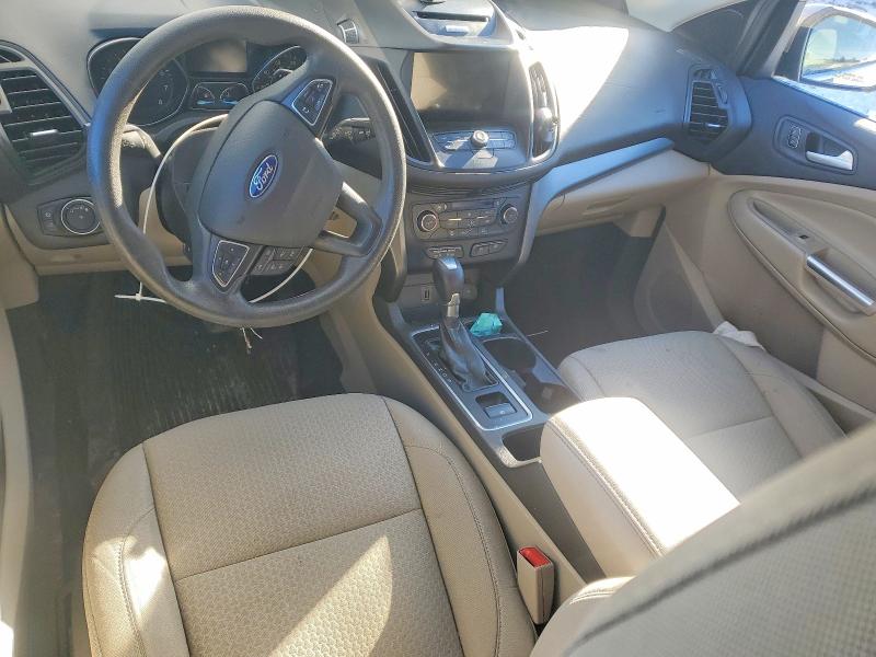 Photo 8 from auction – 2017 FORD ESCAPE SE with VIN 1FMCU9GD3HUC55143