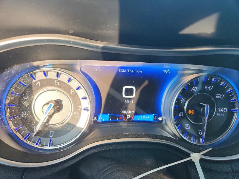 Photo 9 from auction – 2019 CHRYSLER 300 TOURIN with VIN 2C3CCAAG4KH610380