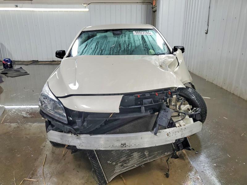 Photo 5 from auction – 2015 CHEVROLET MALIBU LS with VIN 1G11A5SLXFF326344