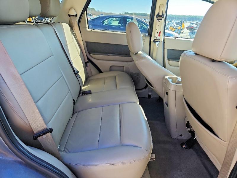 Photo 11 from auction – 2010 FORD ESCAPE XLT with VIN 1FMCU0D75AKC71131
