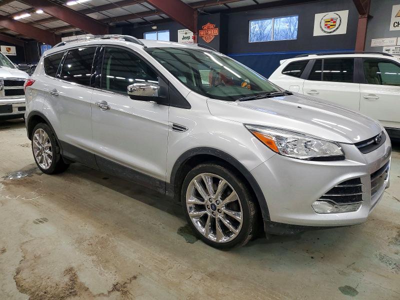 Photo 4 from auction – 2016 FORD ESCAPE SE with VIN 1FMCU9GX8GUB27635