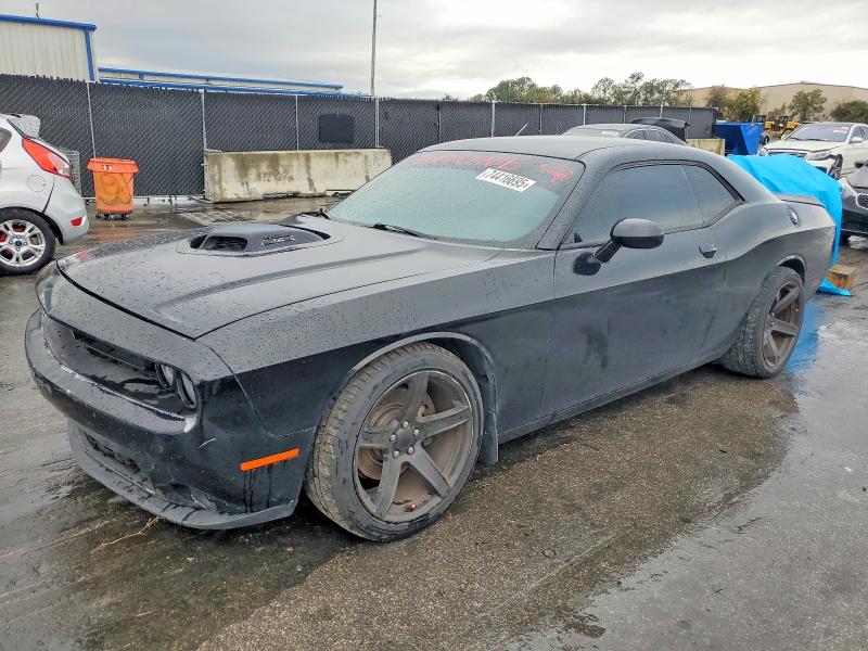 DODGE CHALLENGER 2016 with VIN 2C3CDZBT3GH283694 - Photo from auction
