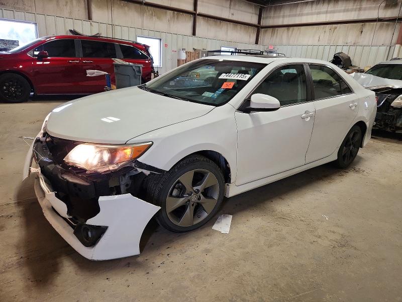 TOYOTA CAMRY 2014 with VIN 4T1BF1FKXEU780462 - Photo from auction