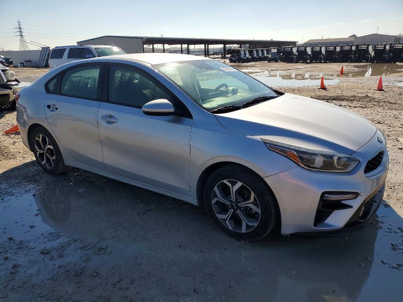 Photo 4 from auction – 2020 KIA FORTE FE with VIN 3KPF24AD3LE149625