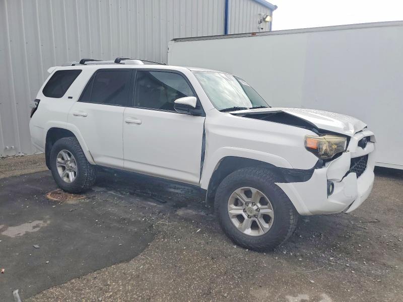 Photo 4 from auction – 2014 TOYOTA 4RUNNER SR with VIN JTEZU5JRXE5074053
