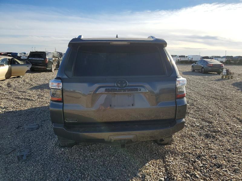 Photo 6 from auction – 2014 TOYOTA 4RUNNER SR with VIN JTEBU5JR5E5168987