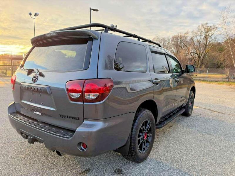 Photo 3 from auction – 2021 TOYOTA SEQUOIA SR with VIN 5TDEY5B10MS182254