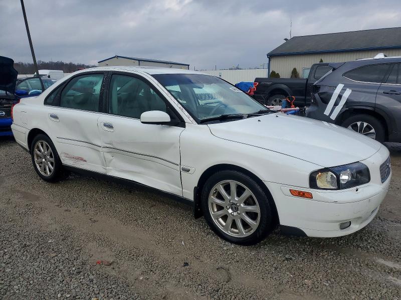 Photo 4 from auction – 2005 VOLVO S80 2.5T with VIN YV1TH592251399299