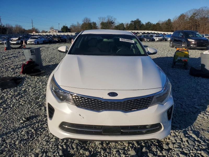 Photo 5 from auction – 2017 KIA OPTIMA with VIN 5XXGT4L30HG137727