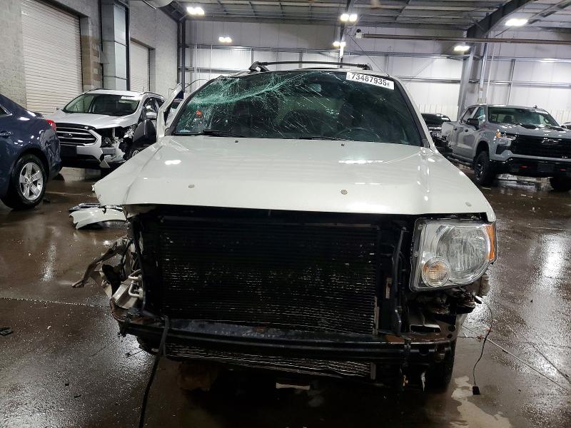 Photo 5 from auction – 2009 FORD ESCAPE with VIN 1FMCU93G59KC98329
