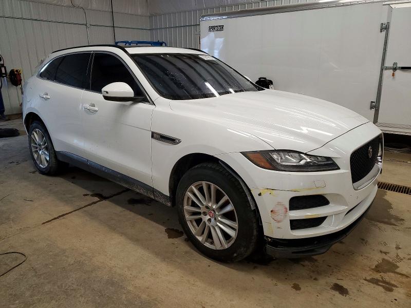 Photo 4 from auction – 2017 JAGUAR F-PACE PRE with VIN SADCK2BV8HA895811