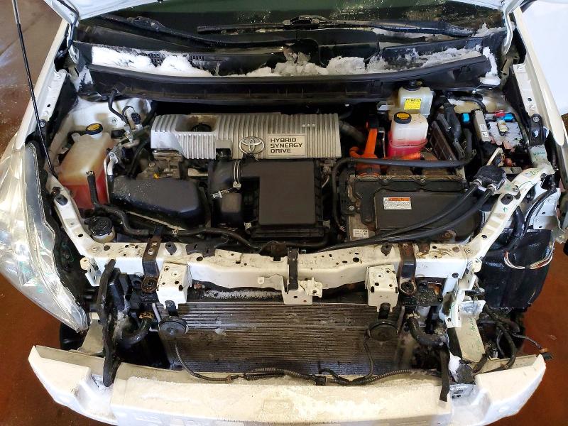 Photo 11 from auction – 2013 TOYOTA PRIUS V with VIN JTDZN3EU9D3220862