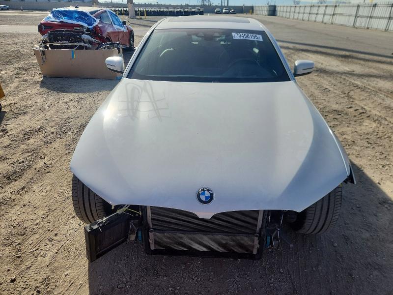 Photo 5 from auction – 2018 BMW 530E with VIN WBAJA9C55JG623262
