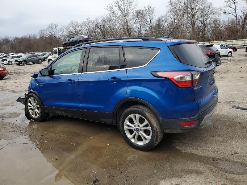 Photo 2 from auction – 2017 FORD ESCAPE with VIN 1FMCU0GDXHUD74643