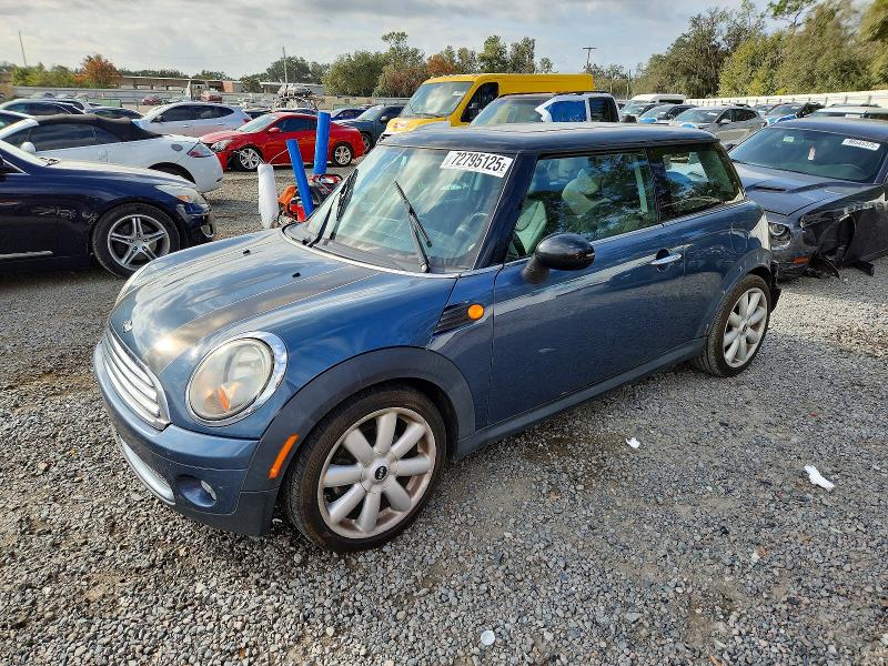 MINI COOPER 2010 with VIN WMWMF3C51ATU79213 - Photo from auction