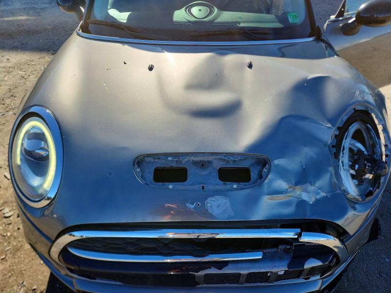 Photo 11 from auction – 2017 MINI COOPER S with VIN WMWXP7C33H2A46558