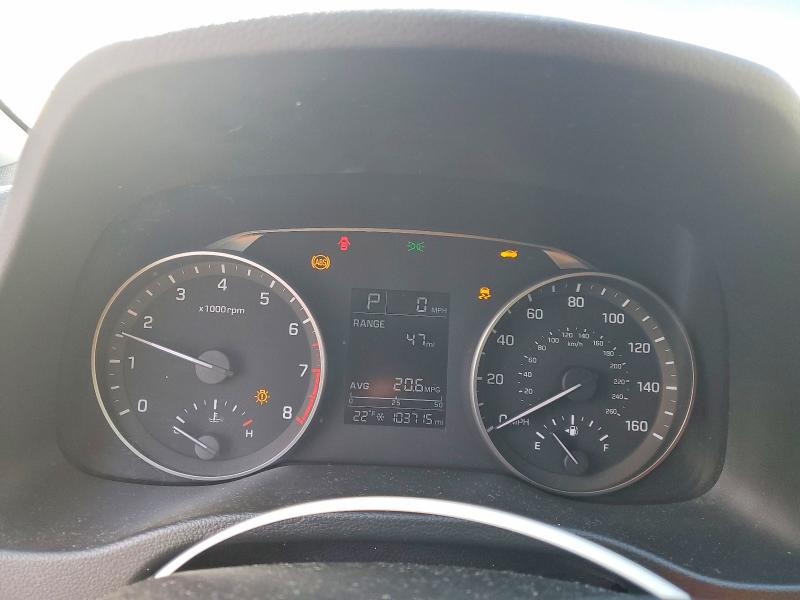 Photo 9 from auction – 2018 HYUNDAI ELANTRA with VIN KMHD74LF0JU523965
